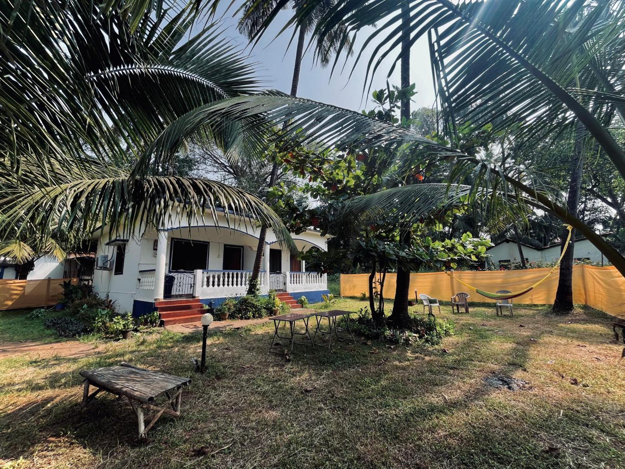Coco Inn Goa Candolim Exterior foto
